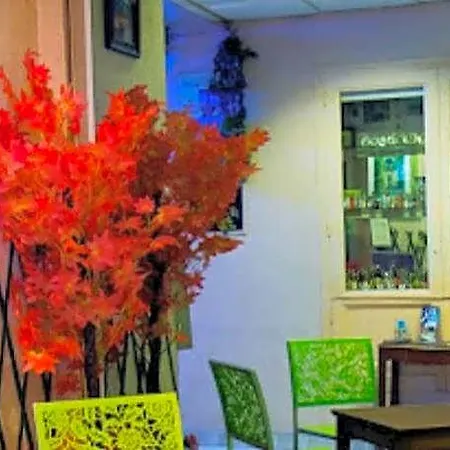 Restaurant N.d.auxiliatrice Отель 2*
