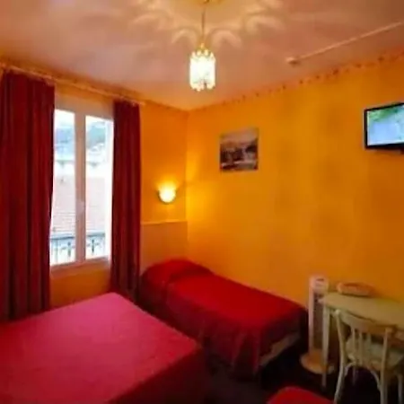 Restaurant N.d.auxiliatrice Отель Лурд